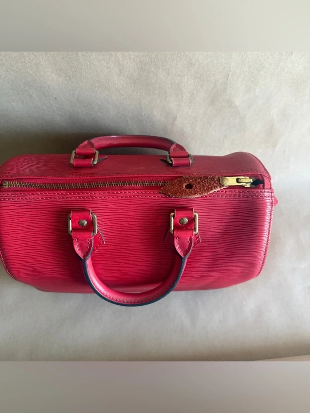 Louis Vuitton Speedy 30 in Épi Leather